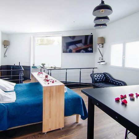 Mieuxqualhotel Jacuzzi Privatif La Retro Бордо Екстериор снимка